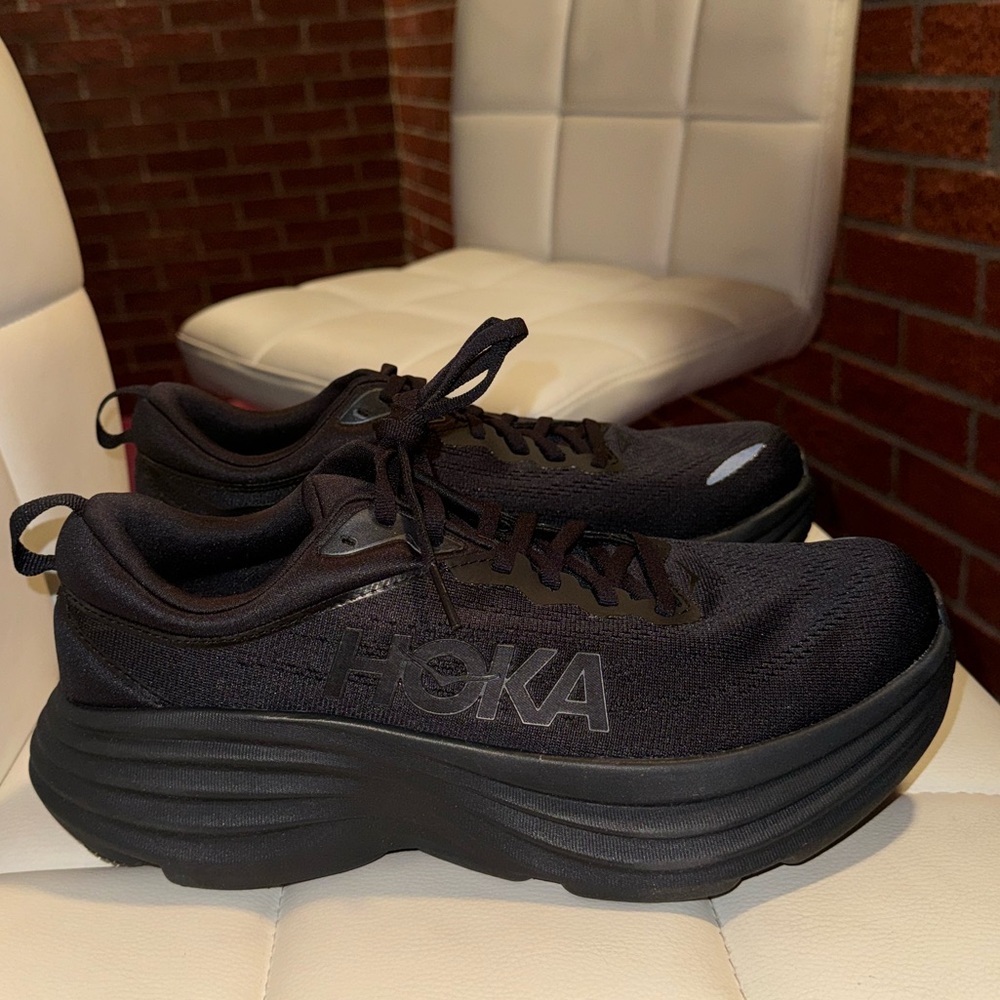 Size 9.5 - Hoka One One Bondi 8 Black - Picture 2 of 10